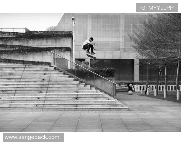 南京滑板队灵活性变革引发热议新风潮与未来展望 南京滑板队灵活性变革引发热议新风潮与未来展望